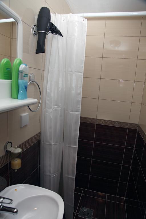Silver House Hostel Чачак Номер фото